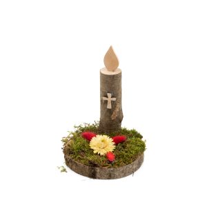 Svečka na podstavku z naravnim mahom in suhim cvetjem - križec