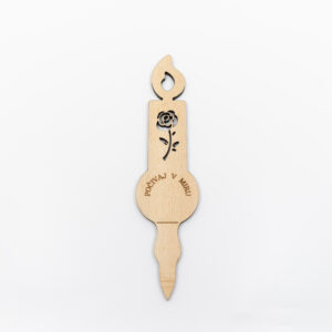 Ekološka svečka – spominčica: Počivaj v miru – vrtnica iz lesa gorskega javorja